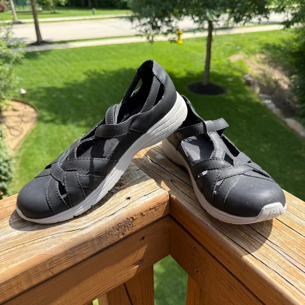 Croft & Barrow Silverbell Mary Jane‎ Sneakers Womens 9 Black Excellent Strappy